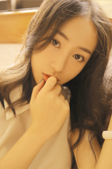 意大利美丽的小蜜蜂2